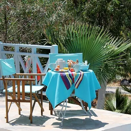 Evizorzia Perissa (Santorini)