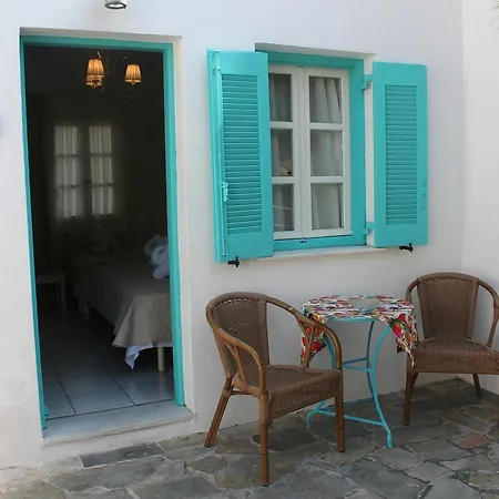 Evizorzia Perissa (Santorini)