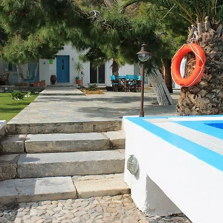 Evizorzia Apartmán Perissa (Santorini)