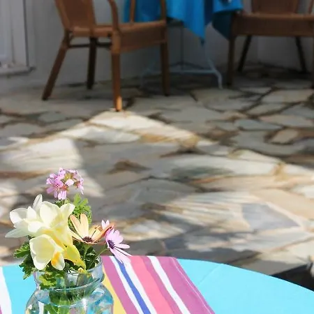 Evizorzia Perissa (Santorini)