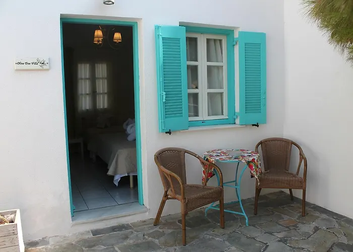 Evizorzia Perissa (Santorini)