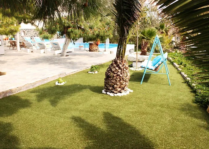 Evizorzia Perissa (Santorini)